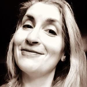 Meet your Posher, Tania